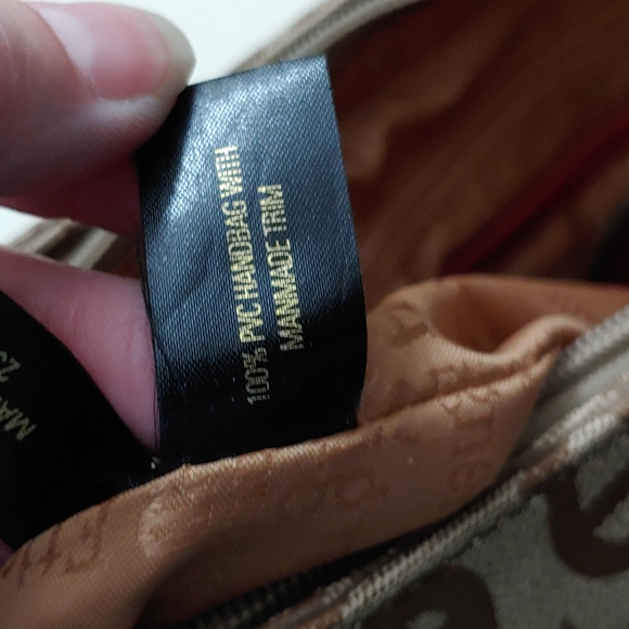 Etienne Aigner Shoulder Bag - Picture 11 of 12